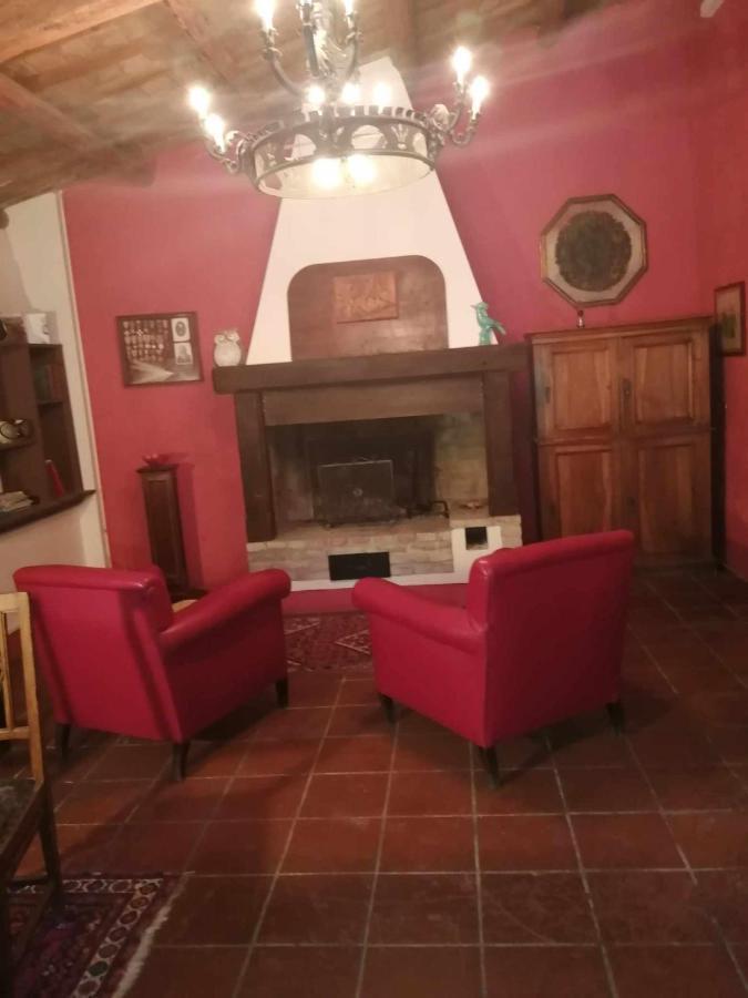 Beb Le Case Rosse Bed and Breakfast Verucchio Buitenkant foto